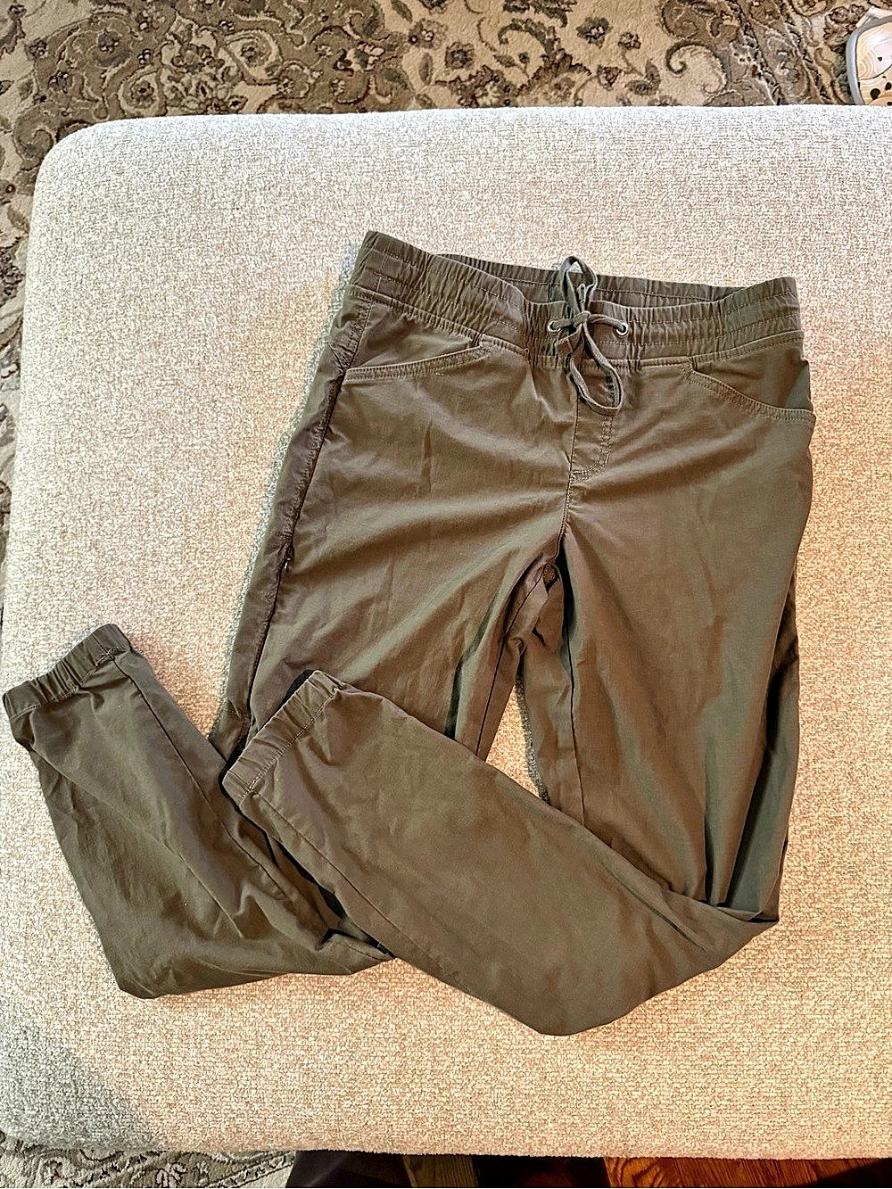 Eddie Bauer Green Jogger Pants Size 2